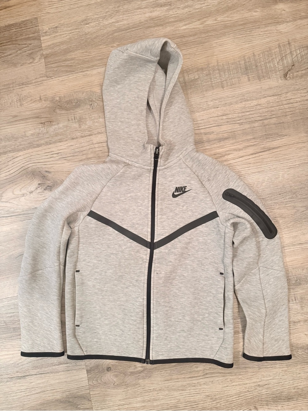 Nike Light Gray Zip-Up Hoodie with Black Accents